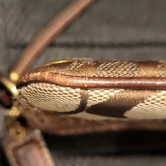 Coach Vintage Y2k Patchwork Wristlet - Picture 6 of 11